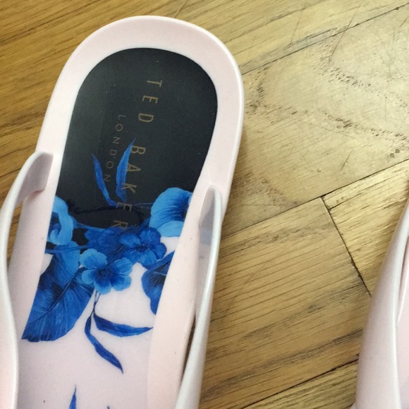 Ted Baker authentic pink slippers - Picture 4 of 7